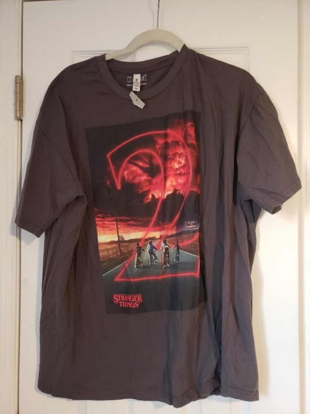 Stranger Things T-Shirt Season 2 Promo Poster Netflix 2XL XXL cotton Grey